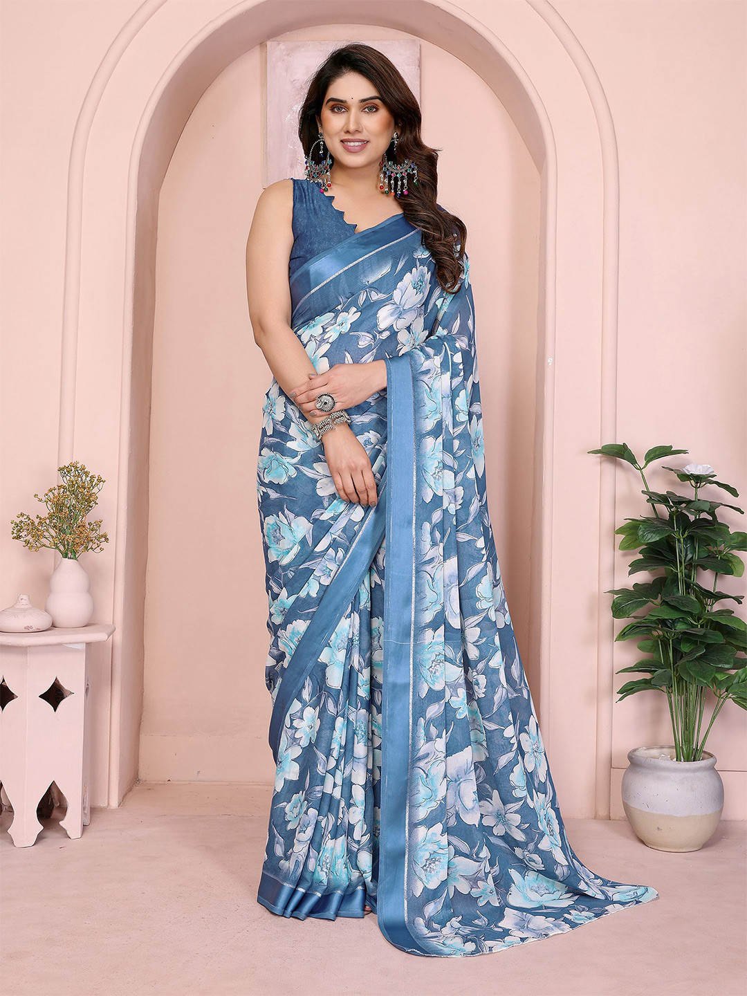 Mitera Blue Floral Printed Saree with Unstitched Blouse Piece