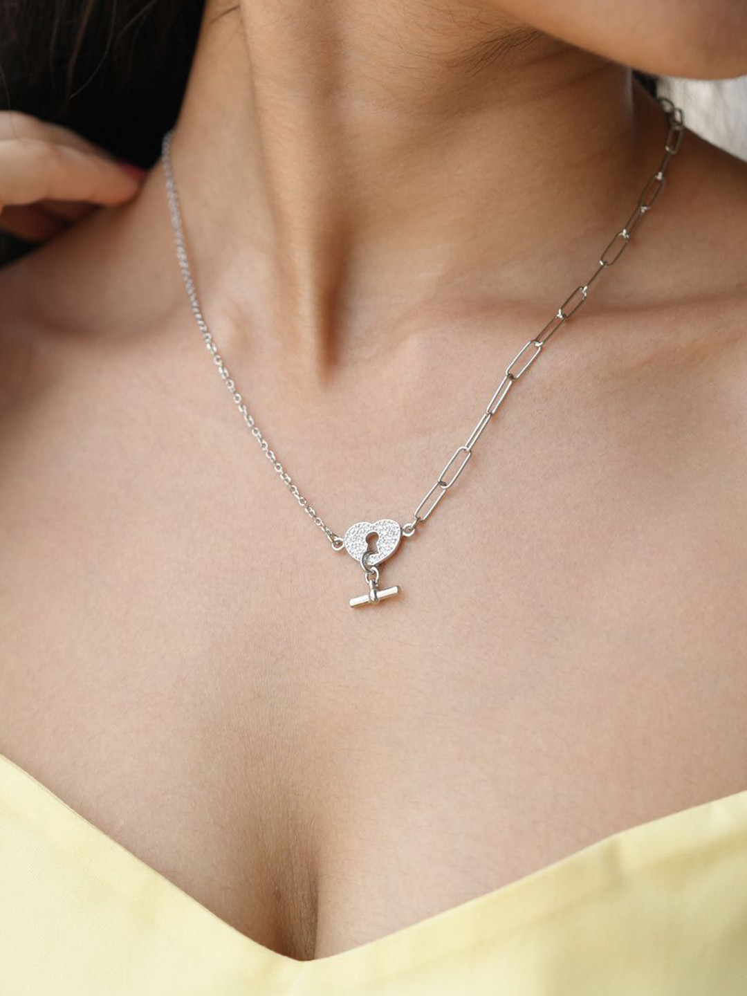 SHAYA 925 Sterling Silver Cubic Zirconia Studded Linked In Love Chain