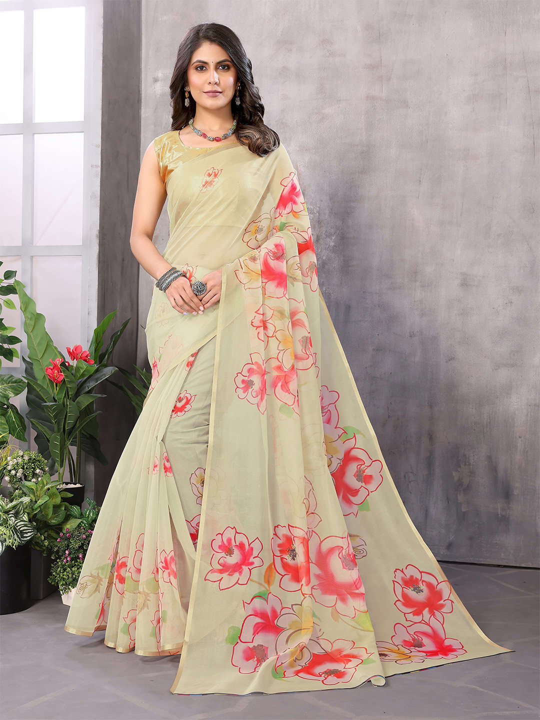 Mitera Daily Floral Printed Organza Saree With Unstitched Blouse Piece