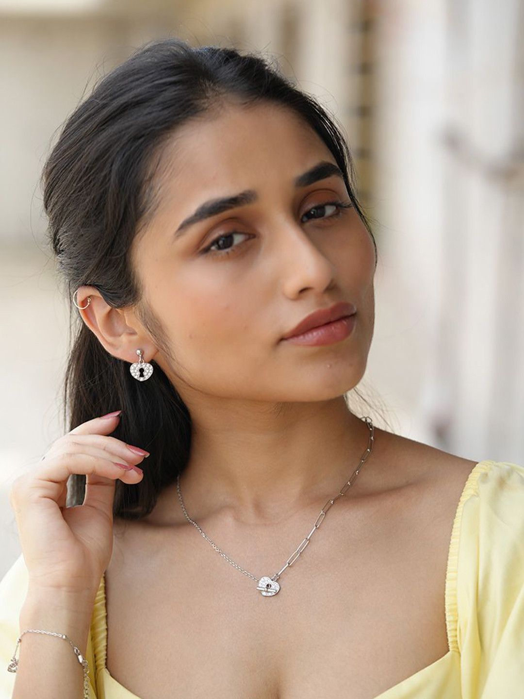 SHAYA 925 Sterling Silver Cubic Zirconia Studded Hooked On You Chain