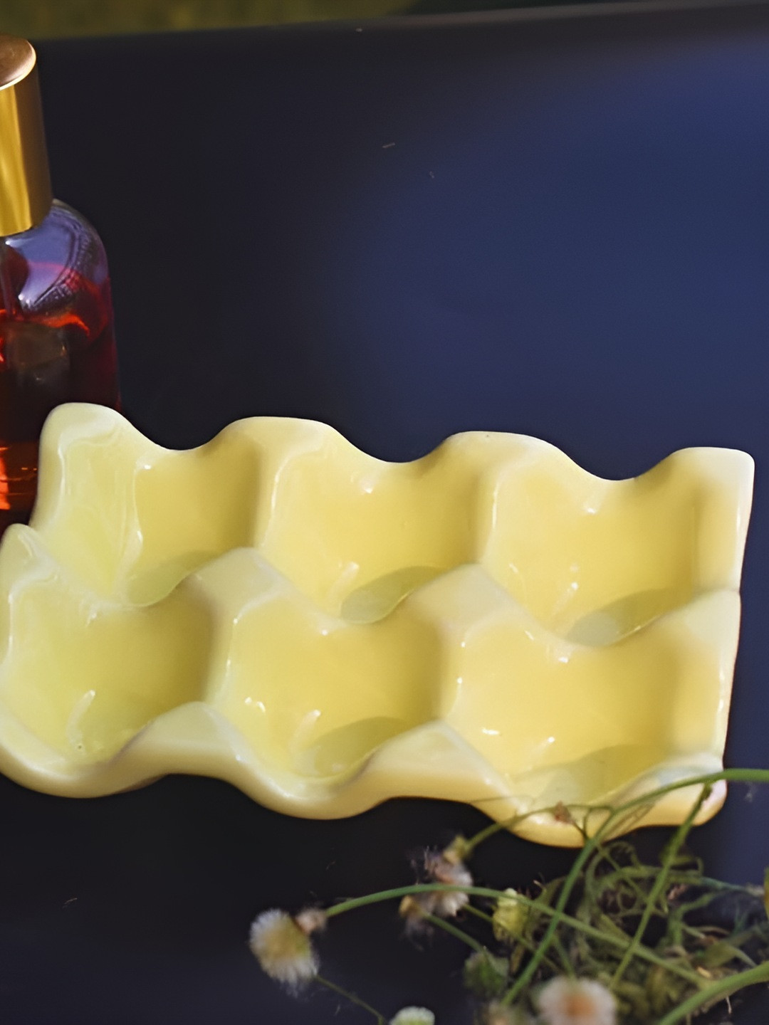 TheYUGO 6 Egg Egg Keeper Ceramic Tray Holder