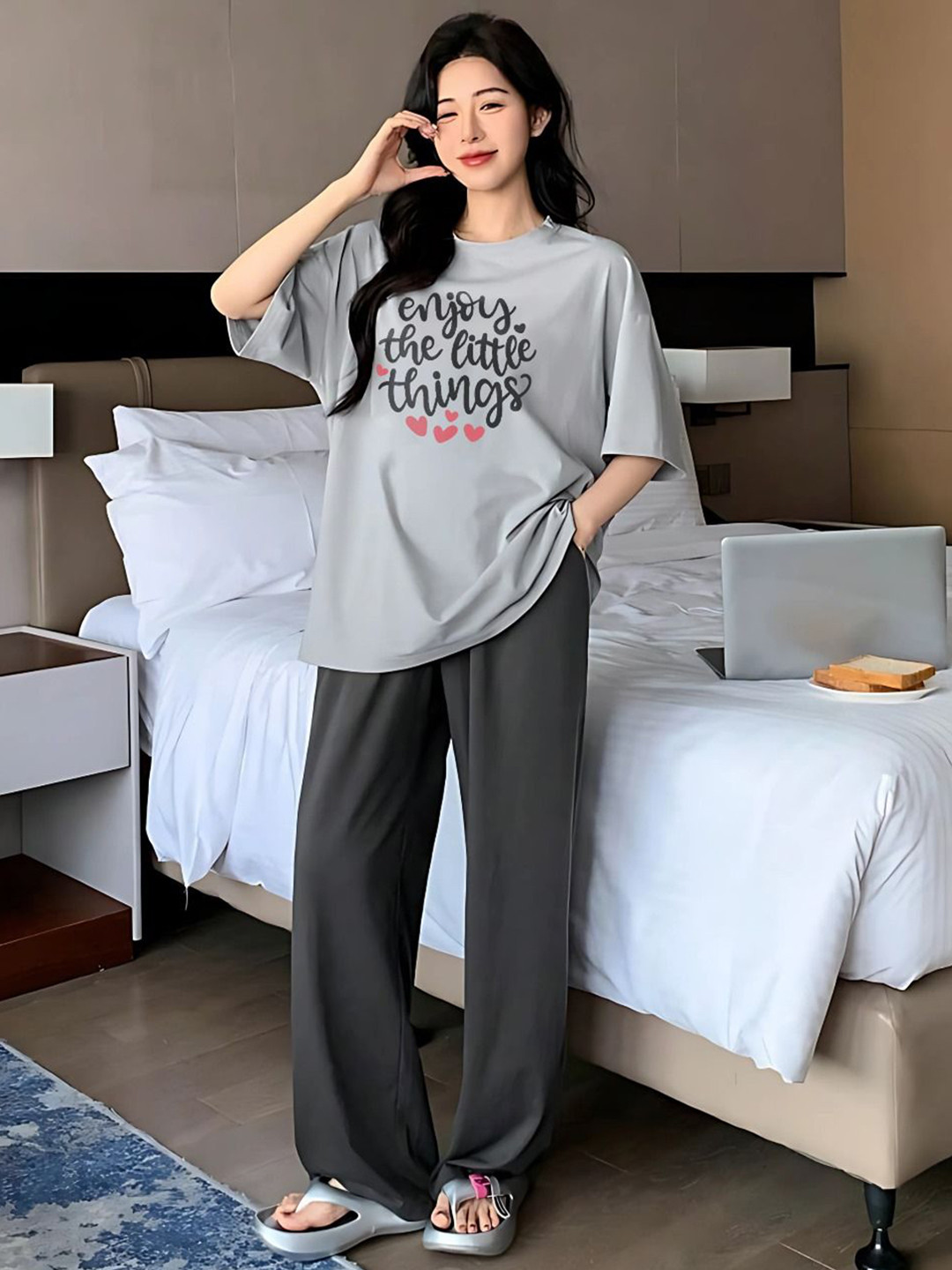 KSHS Women Printed T-shirt & Pyjamas Night suit