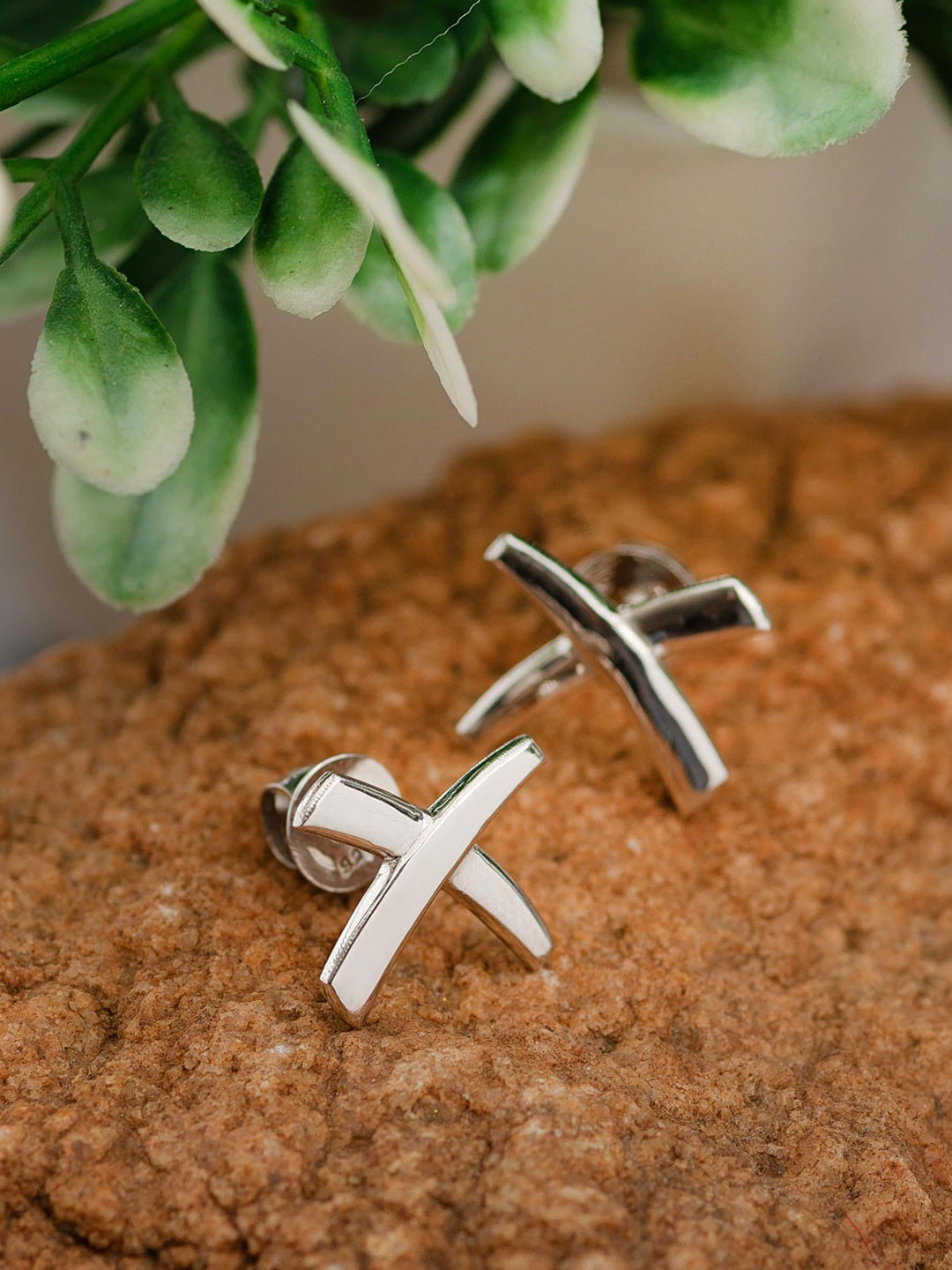 AMONROO 925 Sterling Silver X Mark Shaped Studs Earrings