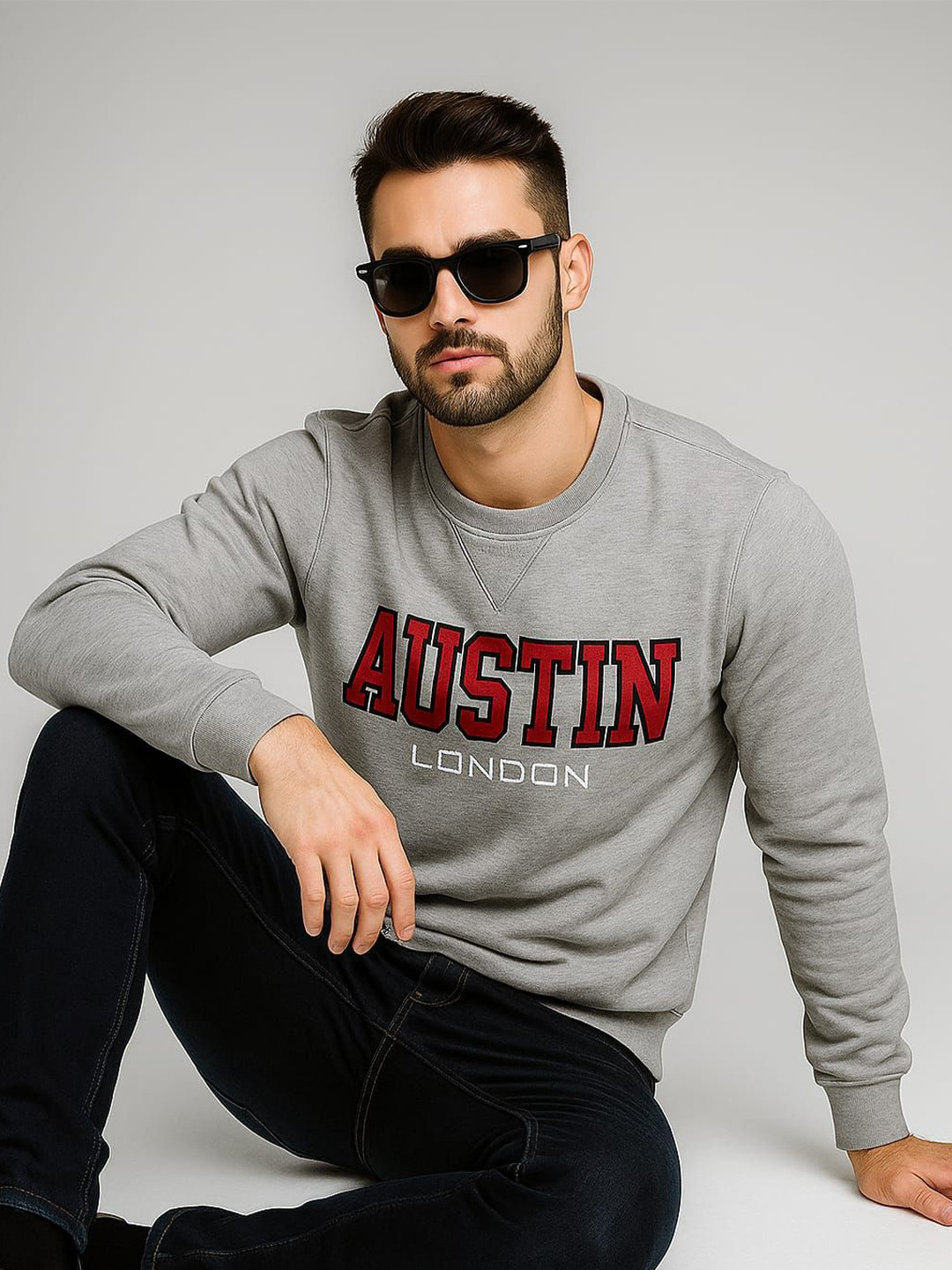 Austin wood Men Brand Logo Printed Round Neck Pullover Sweatshirt