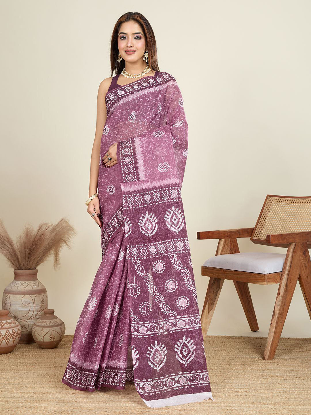 Jevi Prints Batik Printed Pure Cotton Saree  With out Blouse Piece
