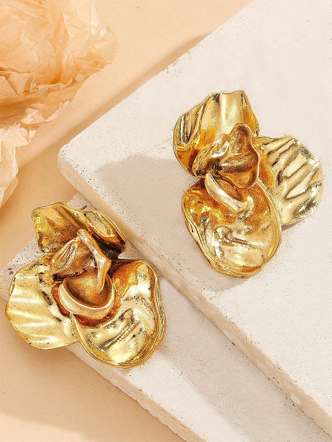 Bohey by KARATCART Gold-Plated Floral Shaped Studs
