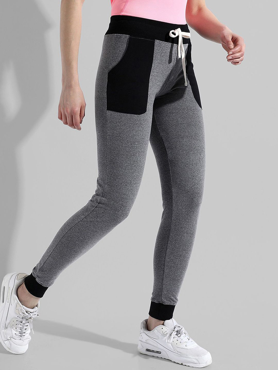 Campus Sutra Women Color blocked Cotton Mid-Rise Trackpant