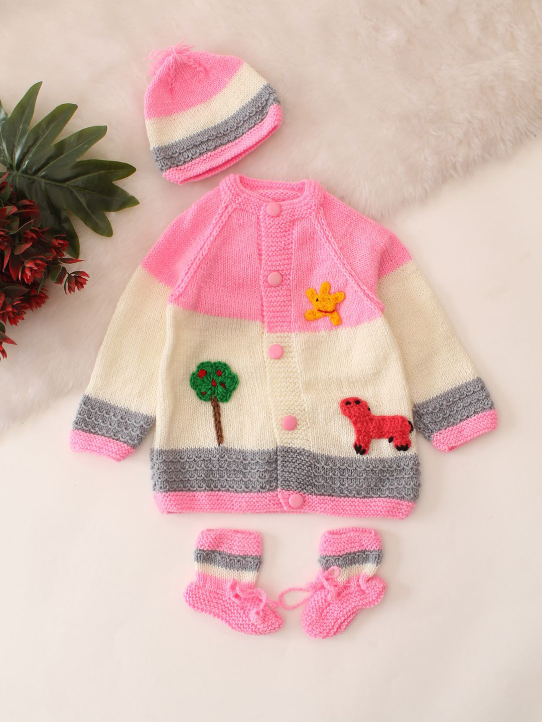 Woonie Infant Embroidered Baby Apparel Gift Set