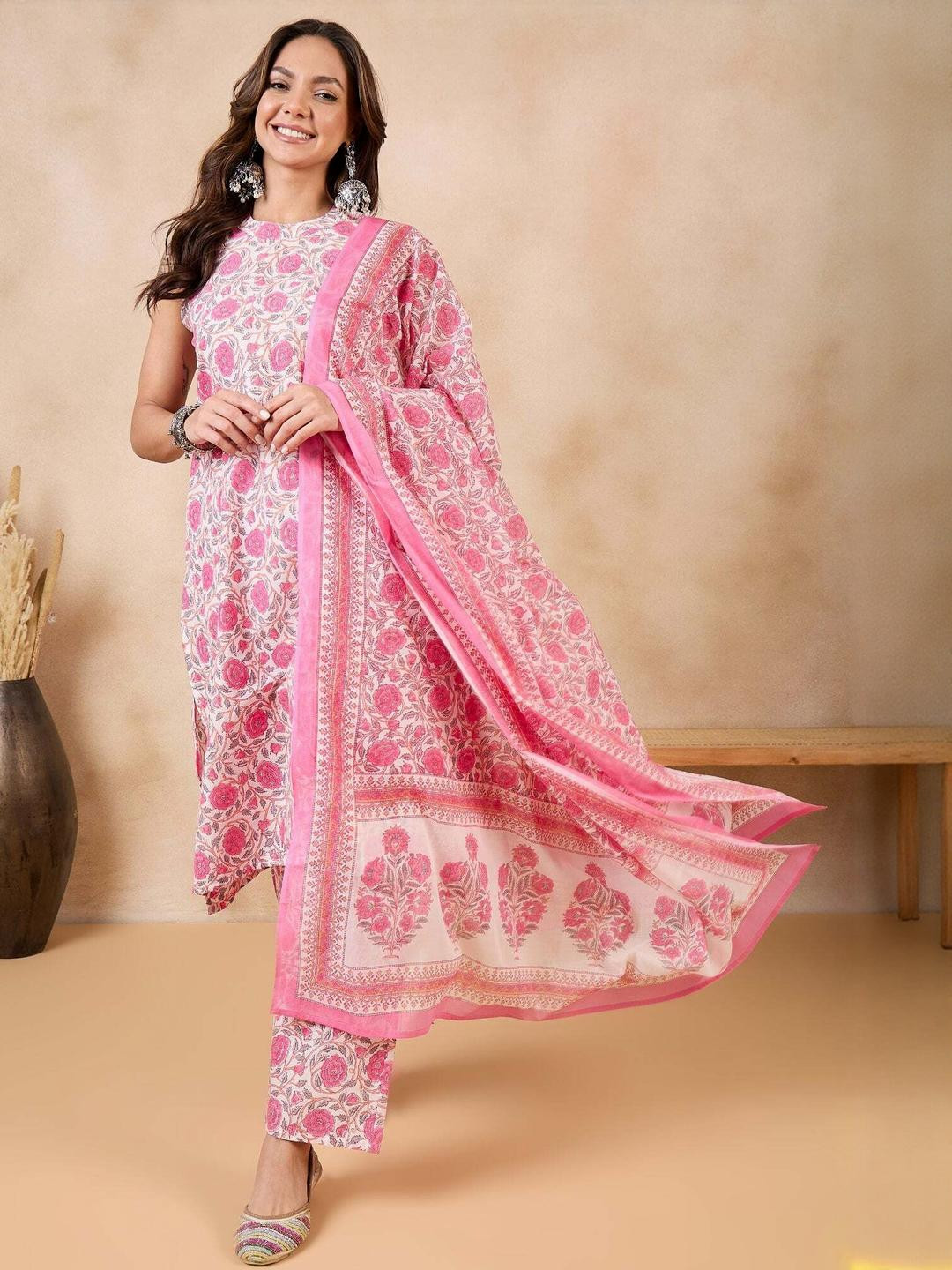 KRISKA Women Viscose Rayon Pink Floral Printes Kurta And Pants With Dupatta