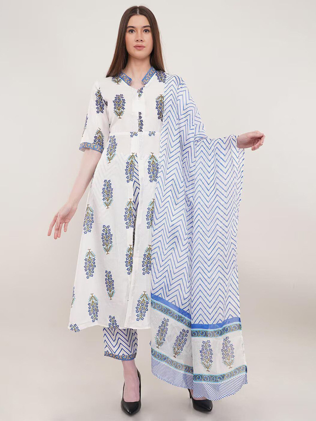Ethnic basket Women White Cotton Blend Kurta Sets With Dupatta