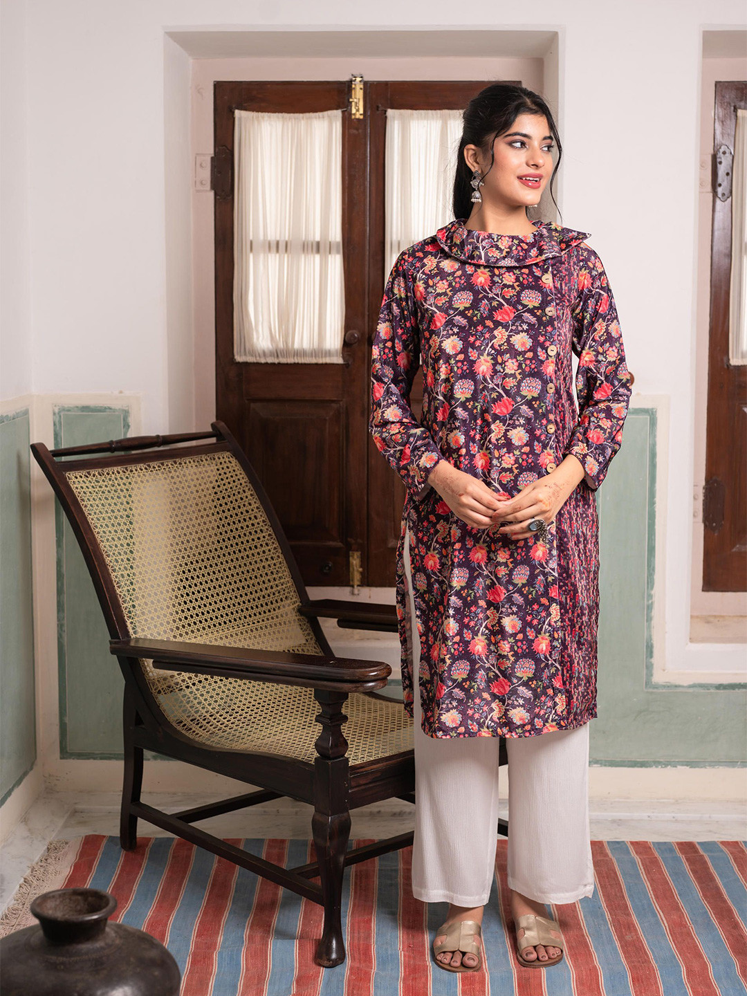 Chandbaali Women Floral Printed Daily Straight Kurta