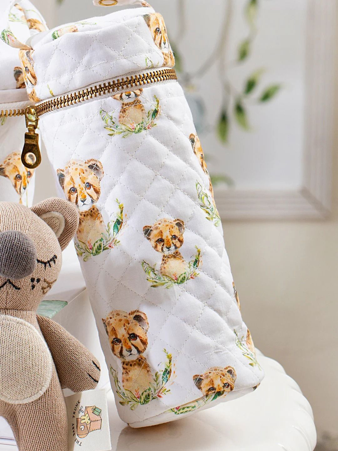 THE BABY TRUNK Infant White & Green Teddys Printed Egyptian Cotton Bottle Cover