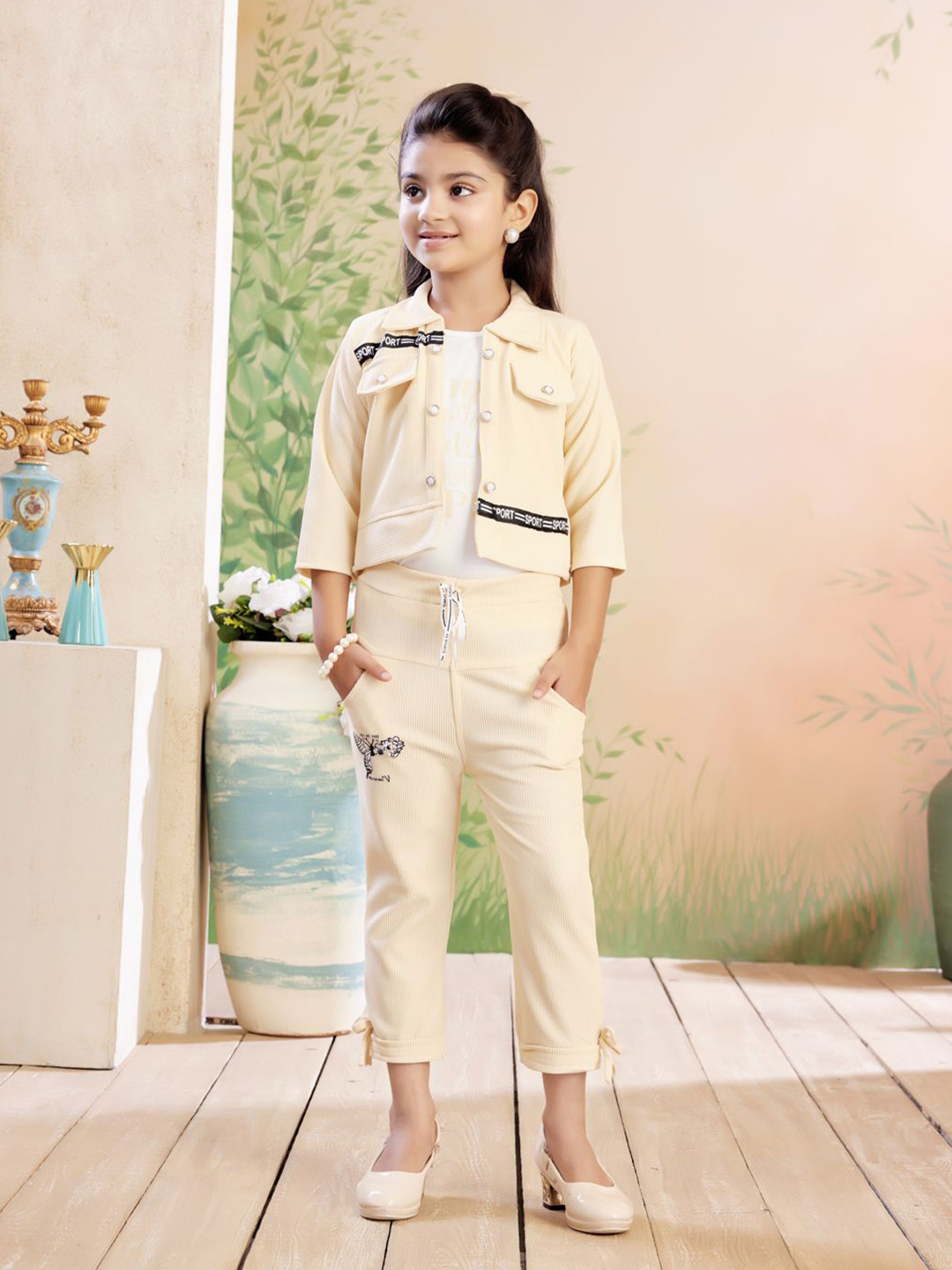 Aarika Girls Printed Short Sleeves T-Shirt With Jacket & Trouser