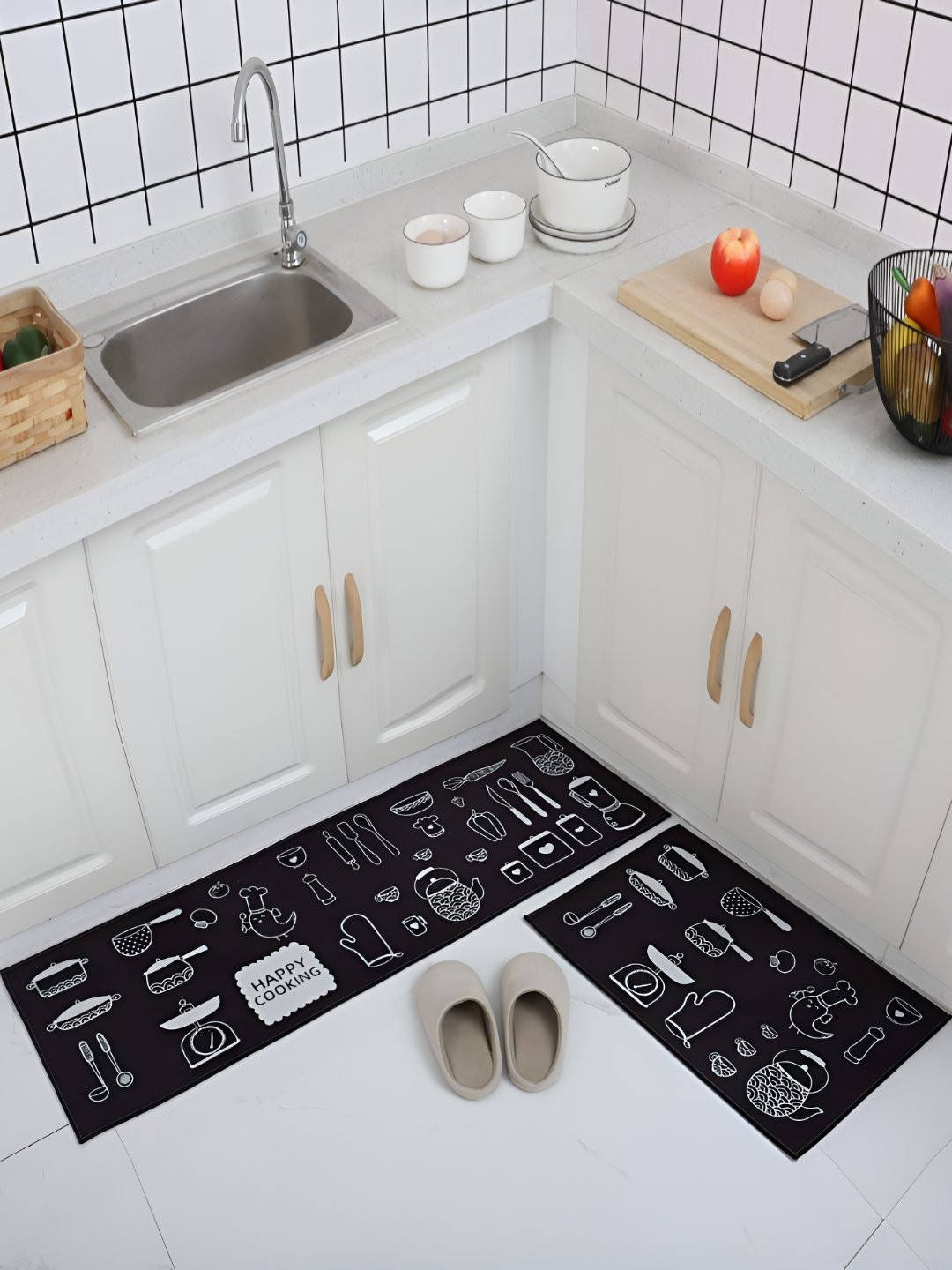 FAVRIA 2-Pcs Black & White Printed Waterproof Anti-Fatigue Floor Mats