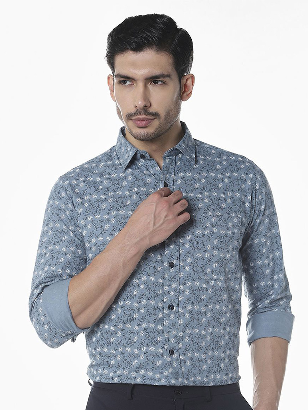 Klub Fox Floral Printed Spread Collar Slim Fit Cotton Shirt