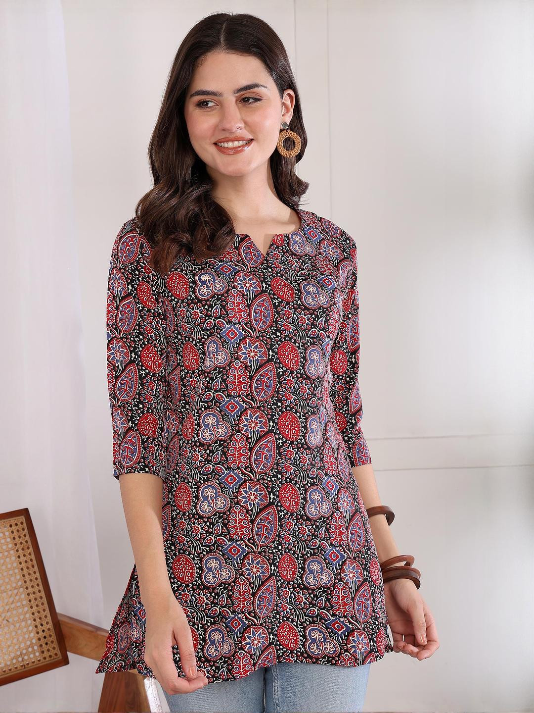 KILLARI Set Of 2 Floral Printed V-Neck Poly Crepe Kurti