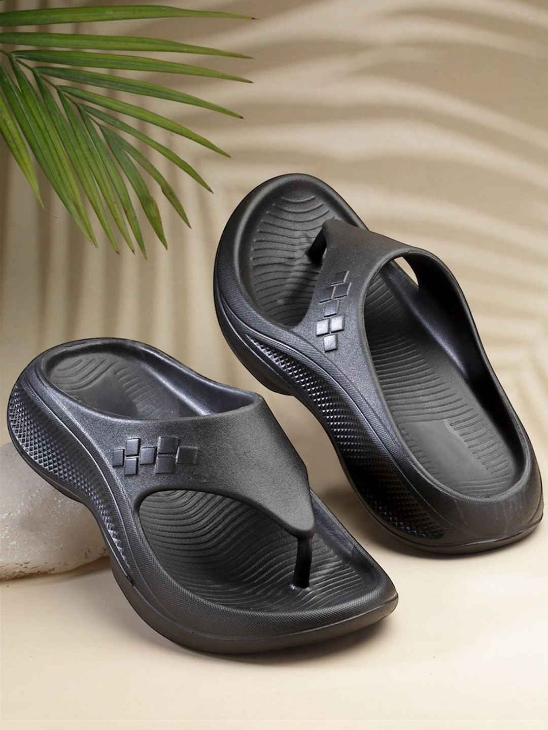 Deflow Men Self Design Slip-On Flip Flops