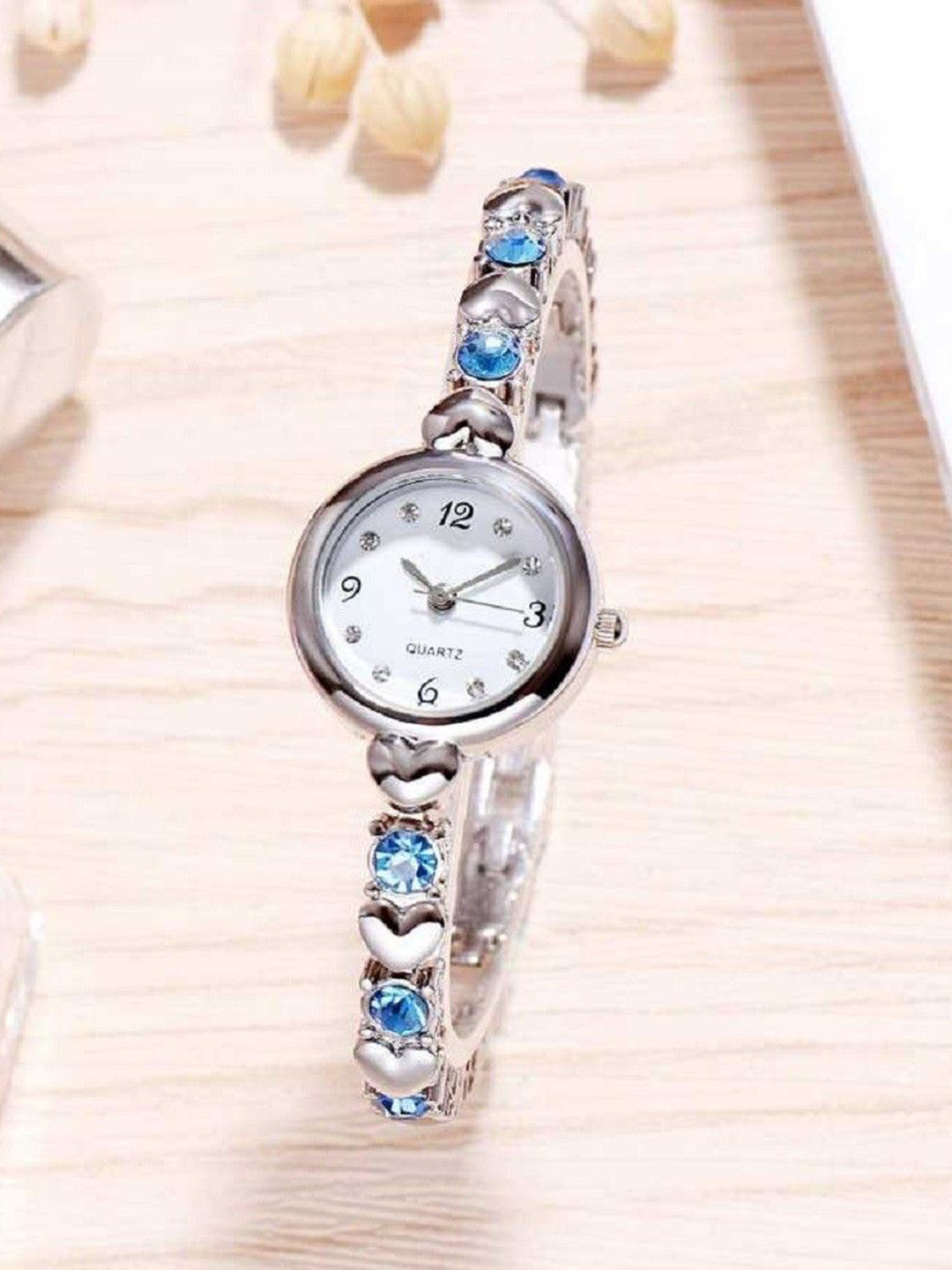 Miss Perfect Unisex Embellished Dial & Straps Analogue Watch ar1331