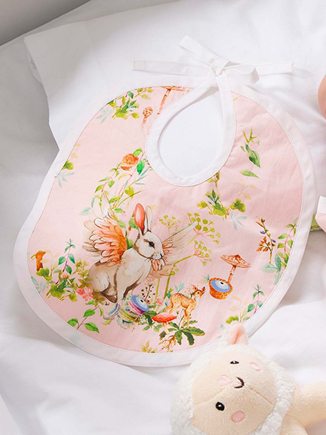 THE BABY TRUNK Infant Egyptian Cotton Bunny Print Bib