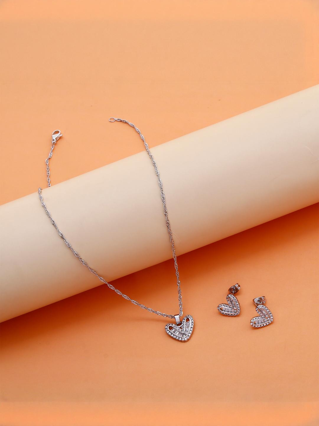 Archies Doodle Heart Pendant Chain with Earring Set