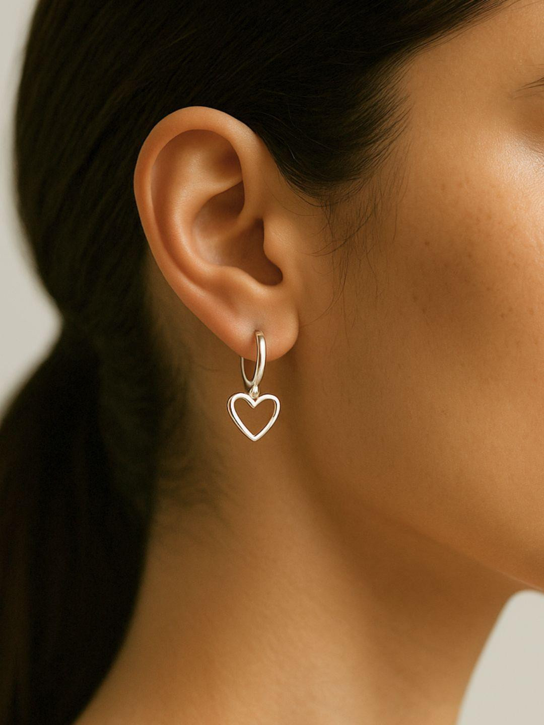 Tipsy closet Women Silver-Plated Heart Hoop Earrings