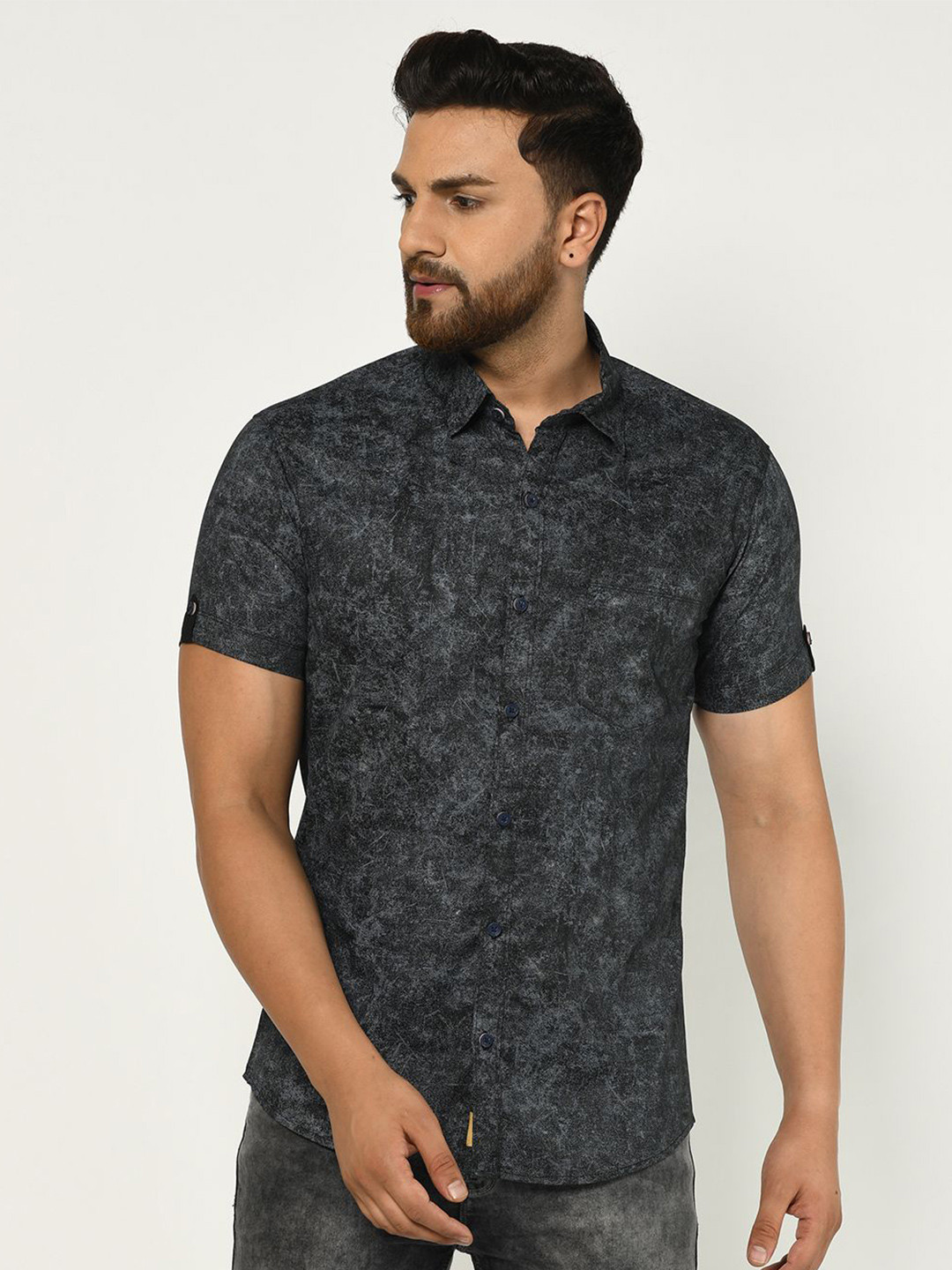 Apuesto Men India Slim Fit Abstract Printed Spread Collar Cotton Casual Shirt