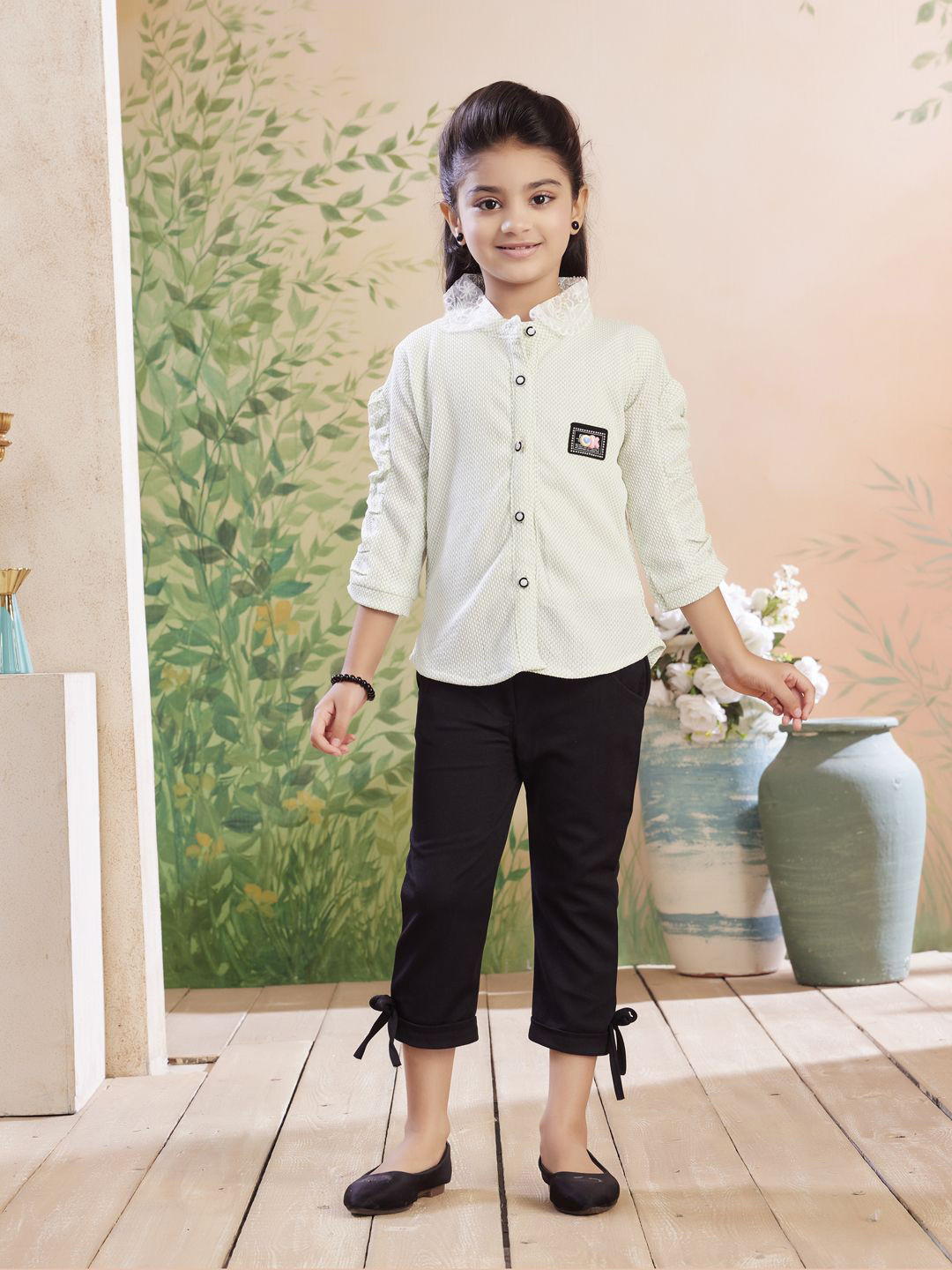 Aarika Girls Self Design Peter Pan Collar Shirt With Capris