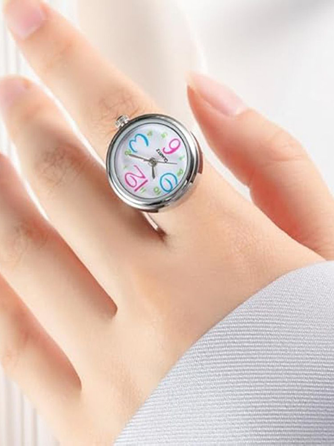 DIVASTRI Women Printed Finger Watch FF-FW-9150-Multi-White