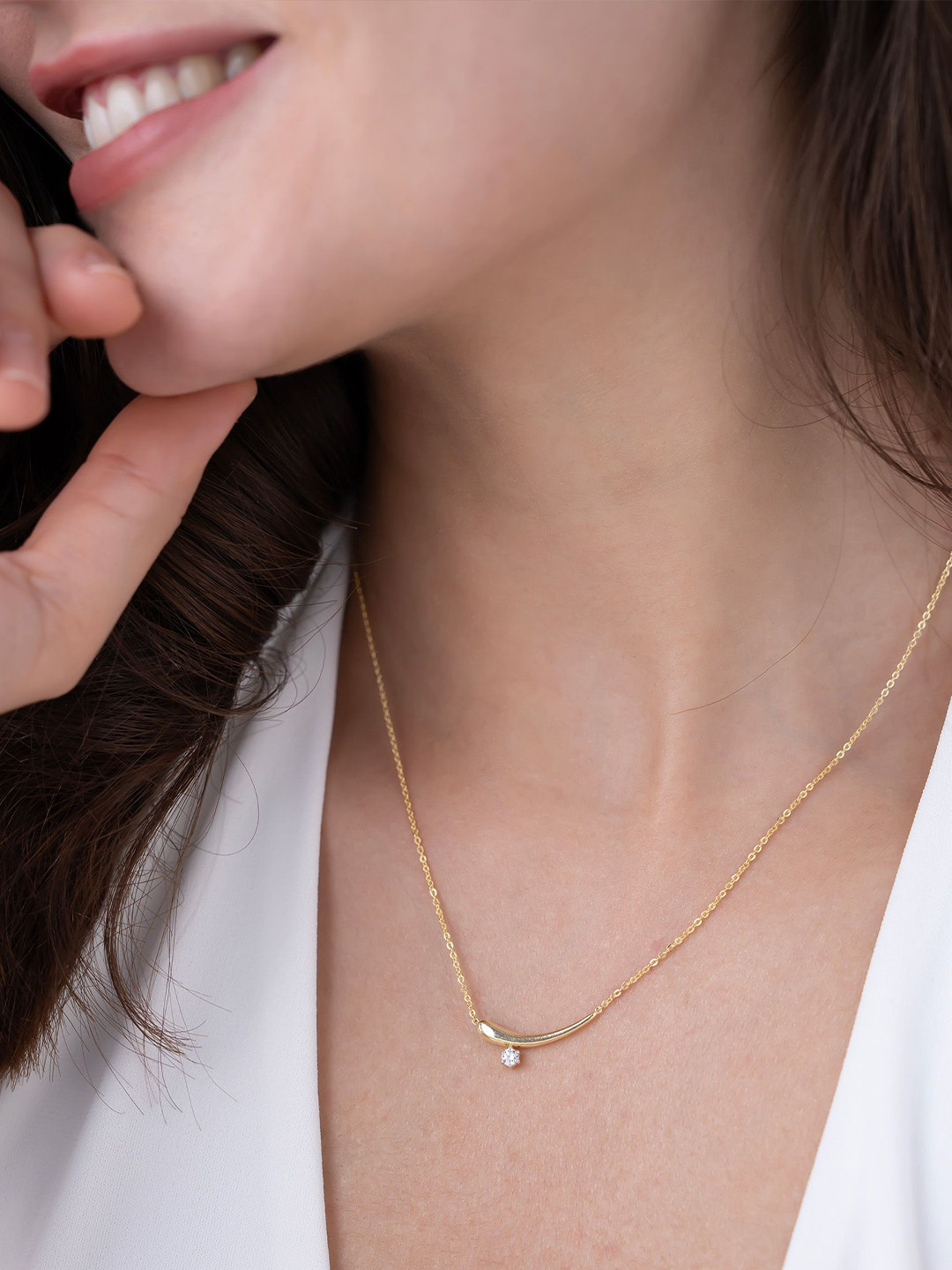 KYMEE 18K Gold Vermeil Diamond Studded Curve Chain