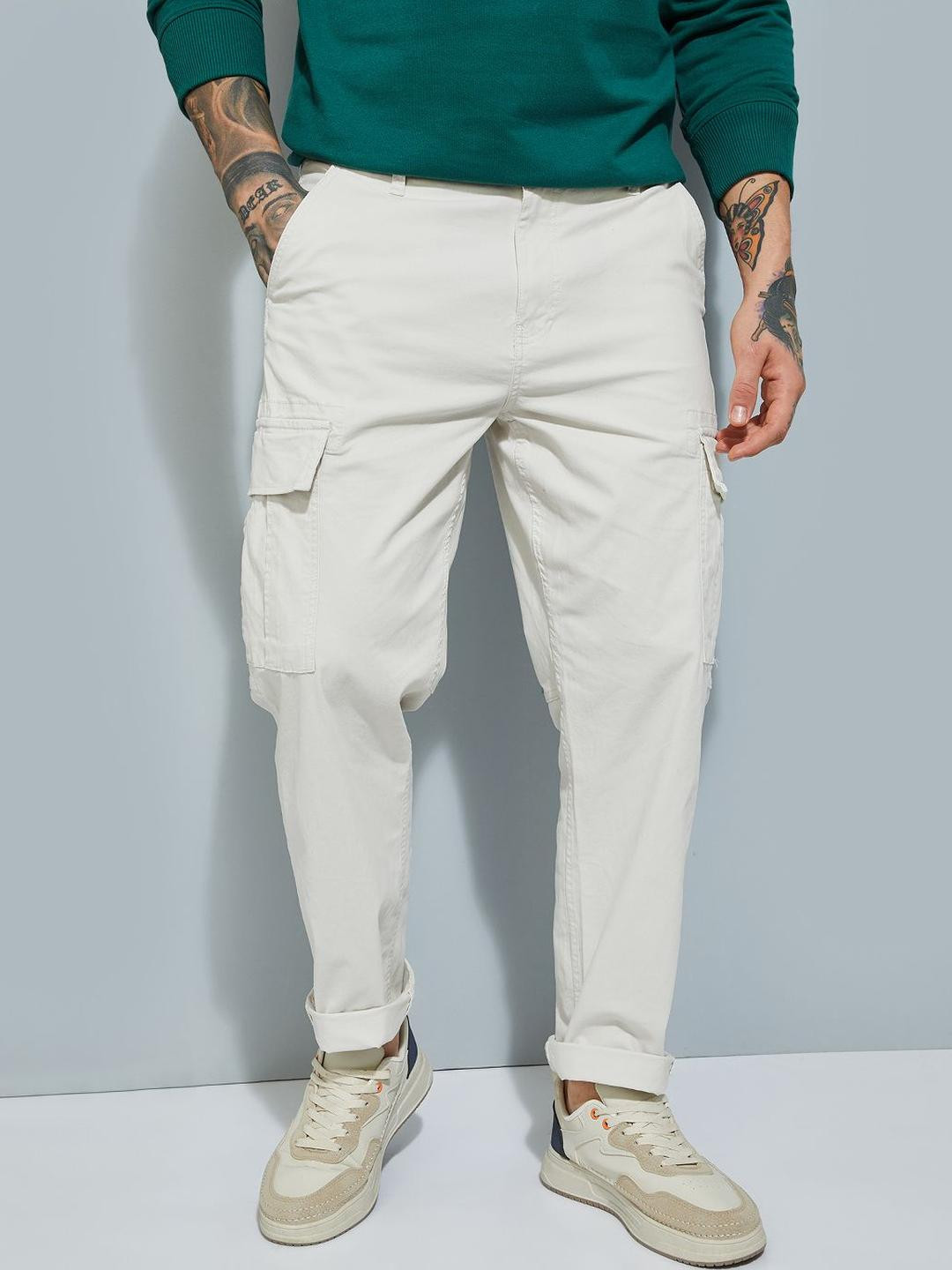 max Men Regular Fit Low-Rise Cotton Cargos Trousers