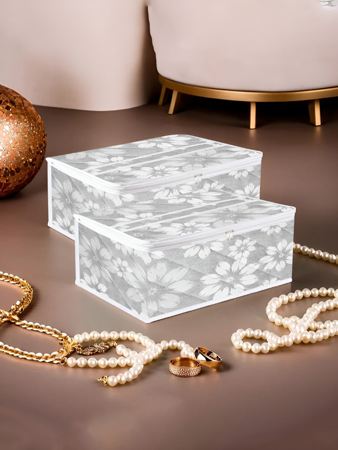 Aura Grey & White 2 Pieces 6 Pocket Makeup Storage Bags With Handle