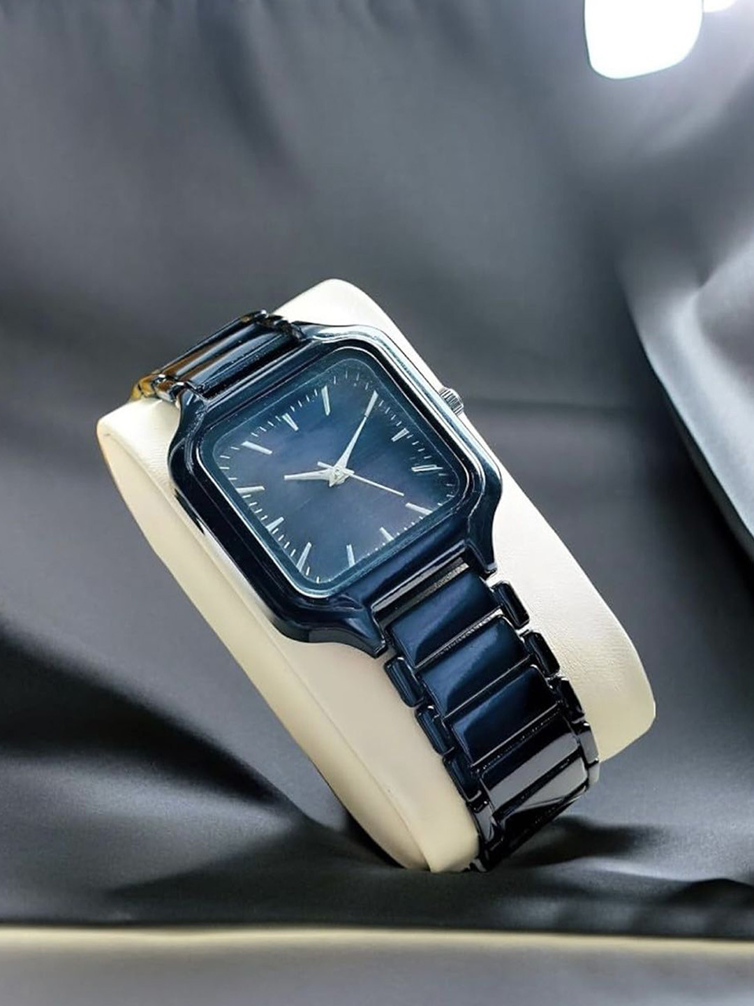 SWADESI STUFF Men Dial & Bracelet Style Straps Analogue Watch SDS 156 BLACK 81