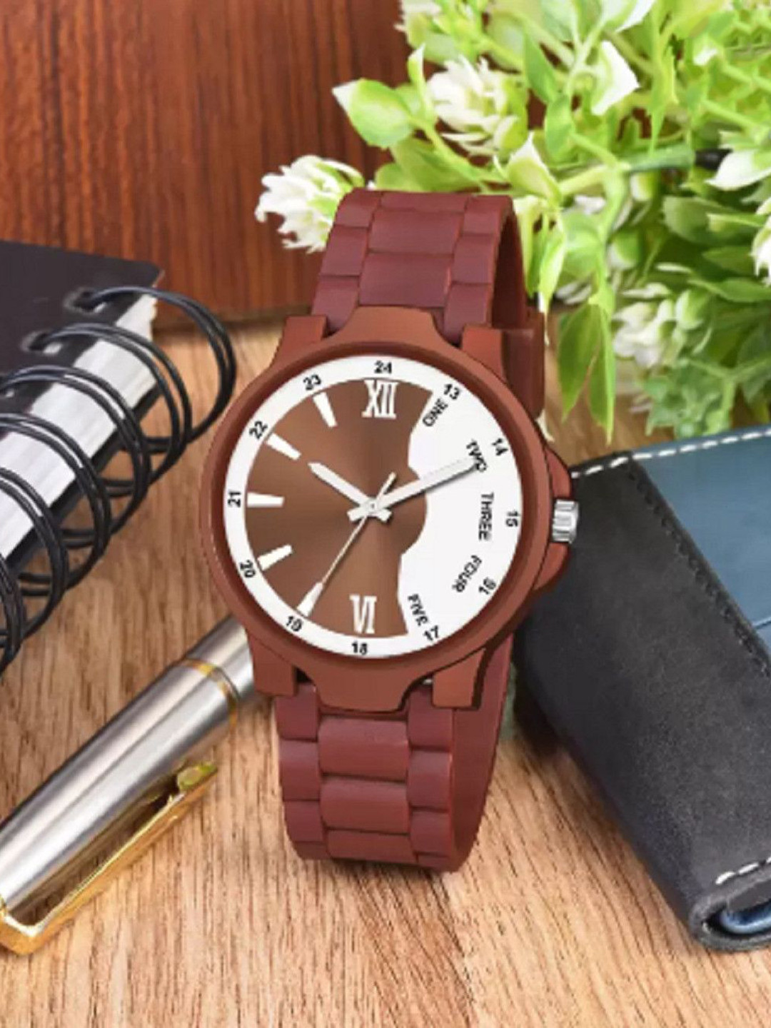 Miss Perfect Unisex Round Dial & Bracelet Style Straps Analogue Watch AC156