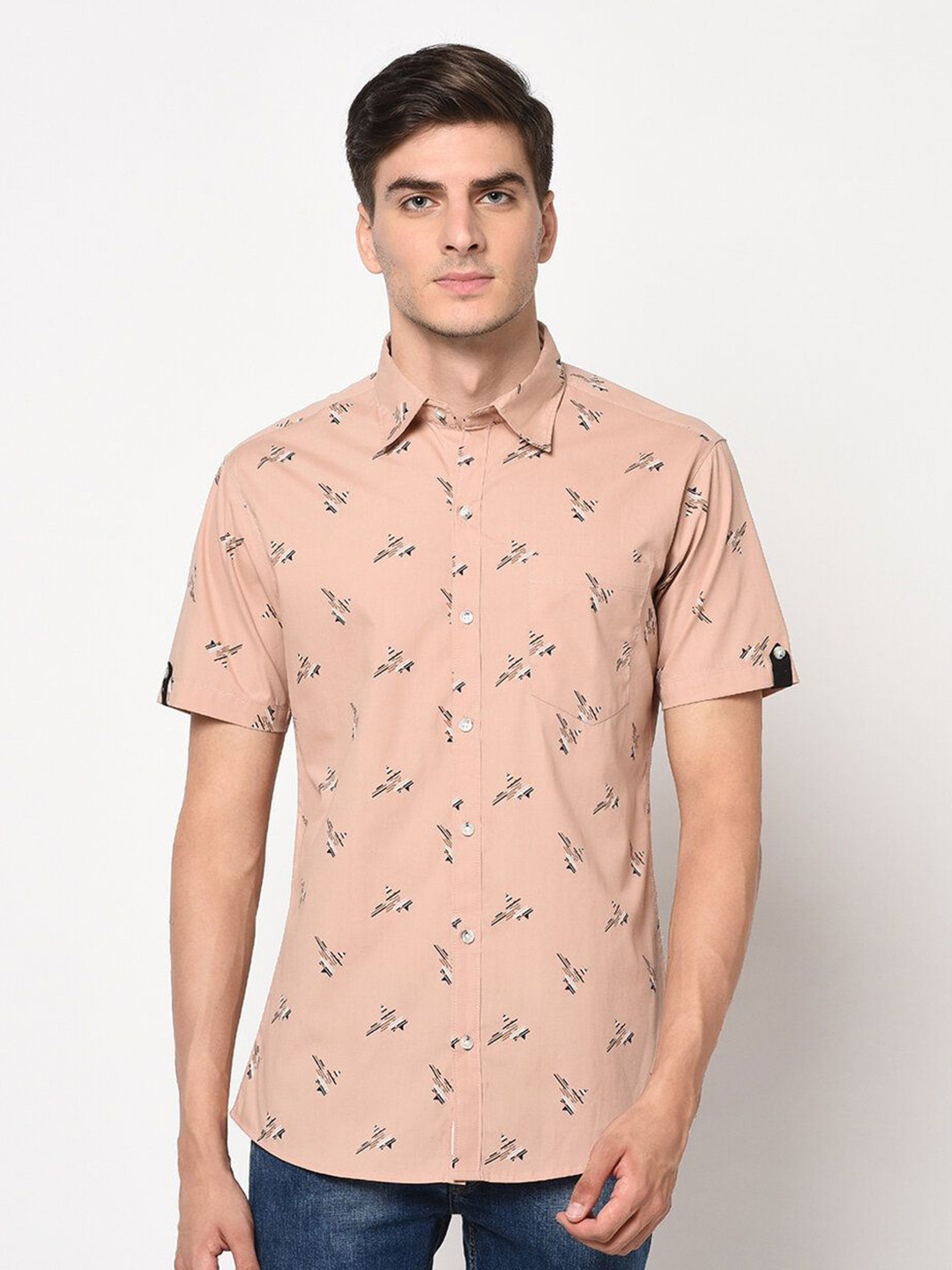 Apuesto Men India Slim Fit Conversational Printed Spread Collar Cotton Casual Shirt