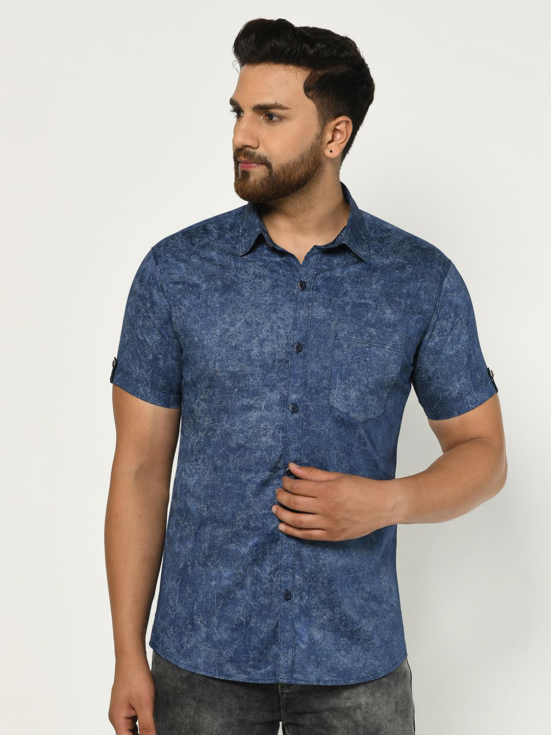 Apuesto Men India Slim Fit Abstract Printed Spread Collar Cotton Casual Shirt