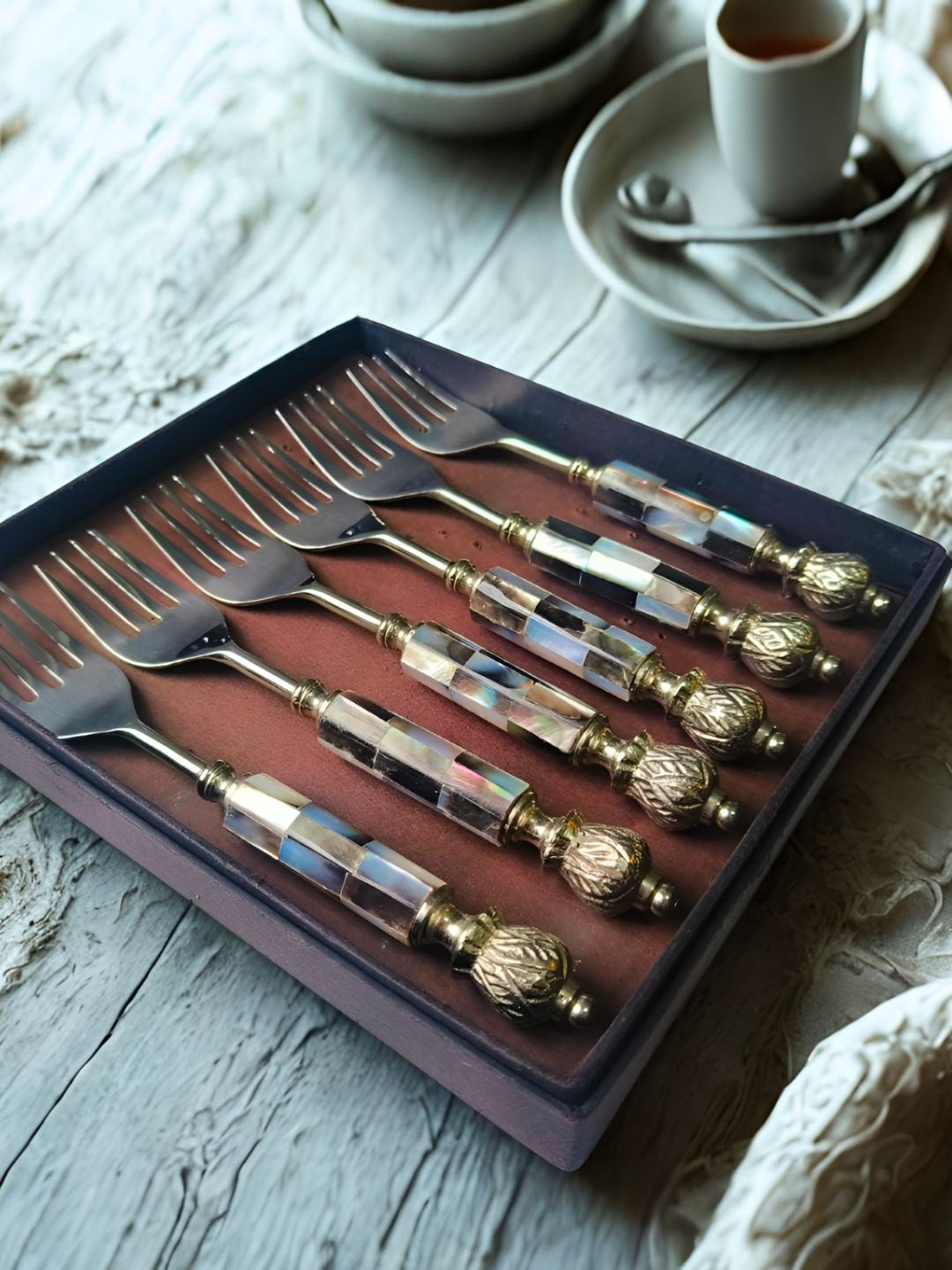 THE HOME CO. Set Of 6 Black Stainless Steel Mother Of Pearl Cutlery Set