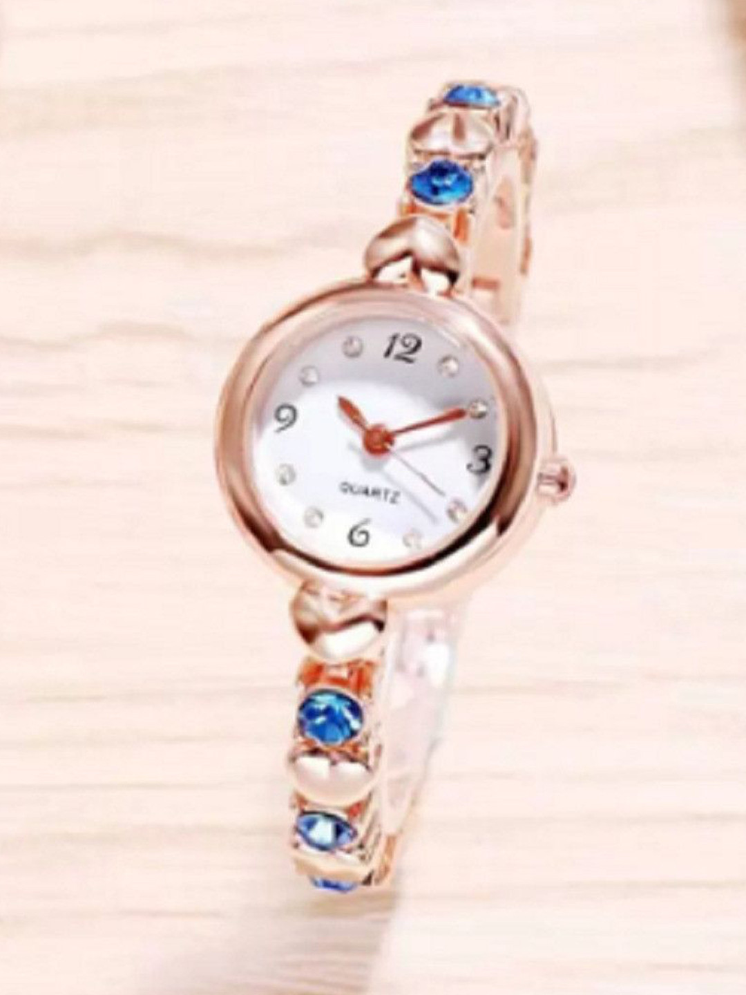 Miss Perfect Unisex Patterned Dial & Bracelet Style Straps Analogue Watch LJ502