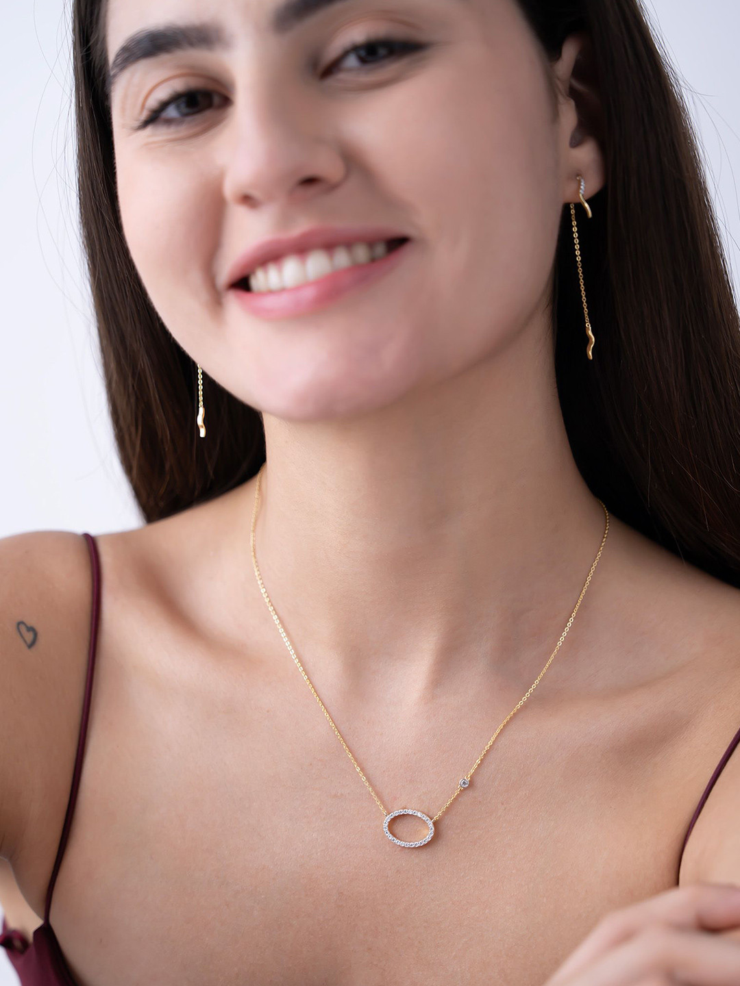 KYMEE 18K Gold Vermeil Stone Studded Vermeil Sparkling Oval Link Chain