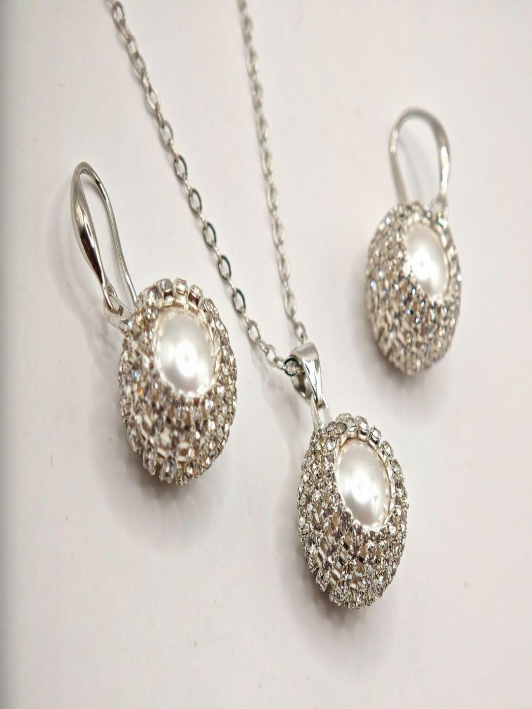 SAPRAA TRENDS Stainless Steel Rhodium-Plated AD-Studded & Pearls Beaded Pendant & Earrings