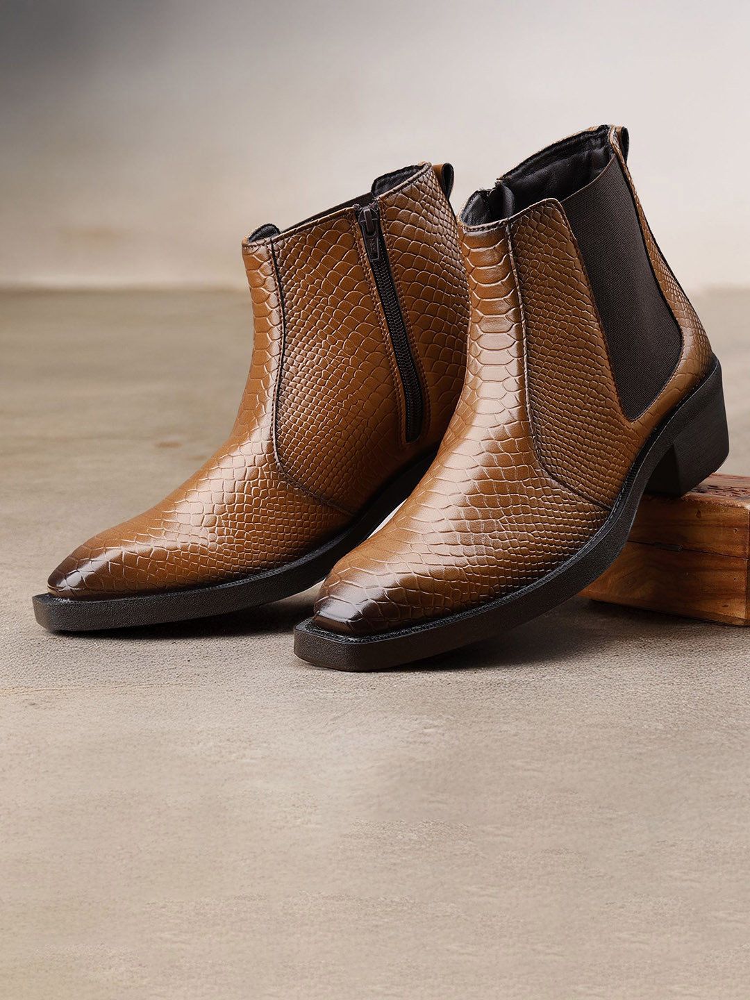 Bxxy Men's Textured 2-Inch Heel Height Increasing Chelsea Boots