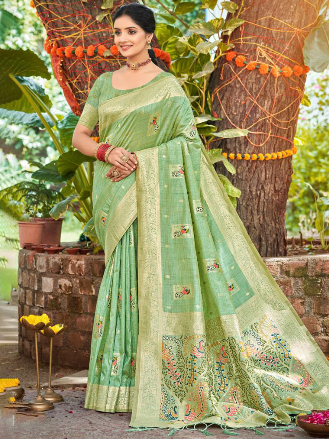 DEVATITHI Ethnic Motifs Woven Design Havy Assam Silk Saree