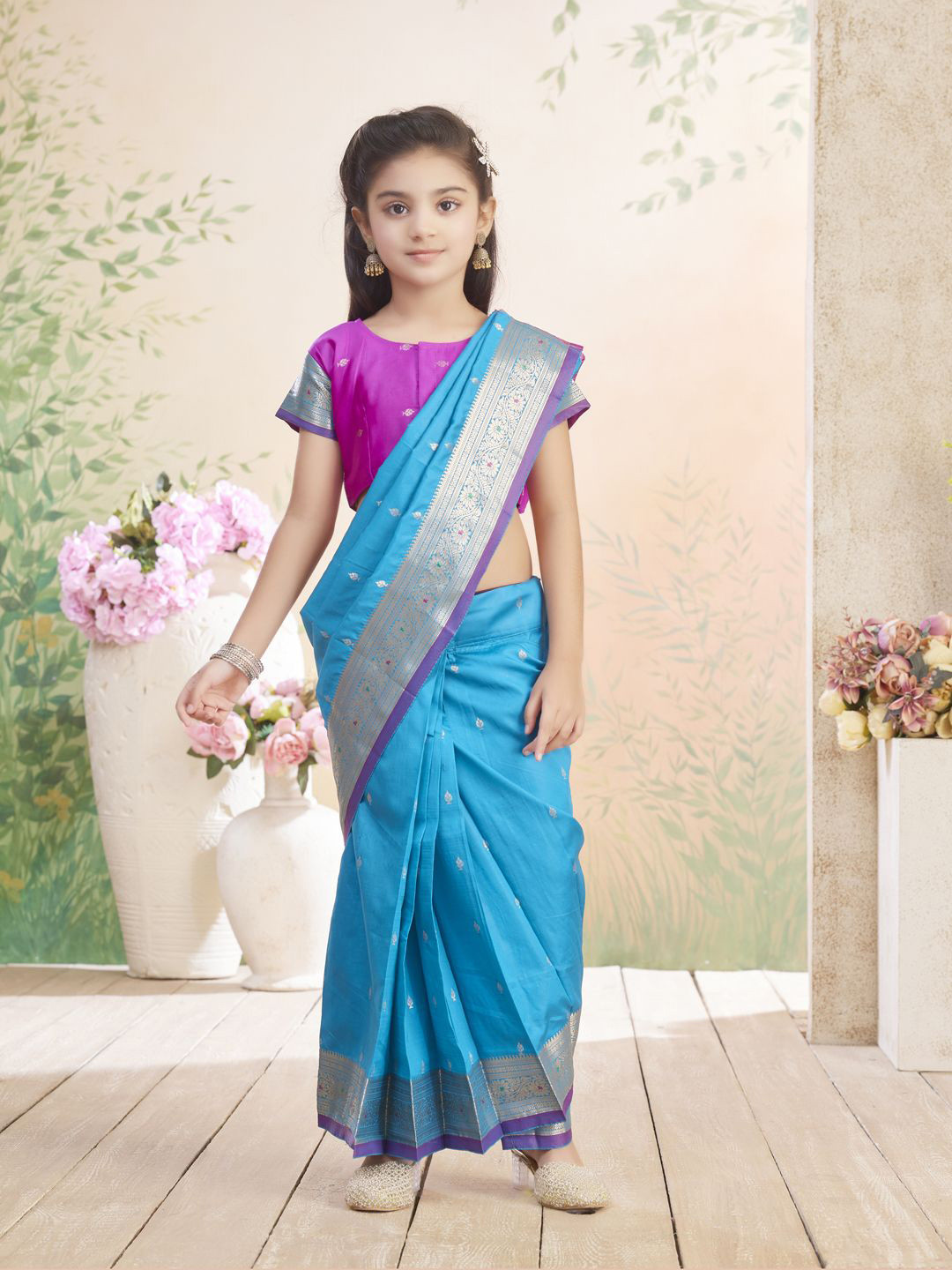 Sangria Girls Block Print Woven-Design Saree With Blouse Piece