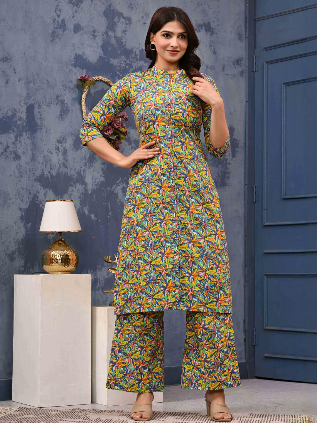 LABEL ADRIJA Women Floral Round Collar Neck Three-fourth Sleeves Pure Cotton Kurta Sets