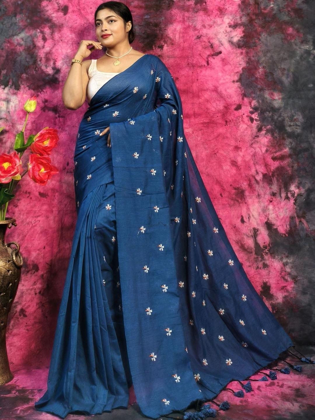 RIDDHIMAN FASHION Floral Embroidered Pure Cotton Saree