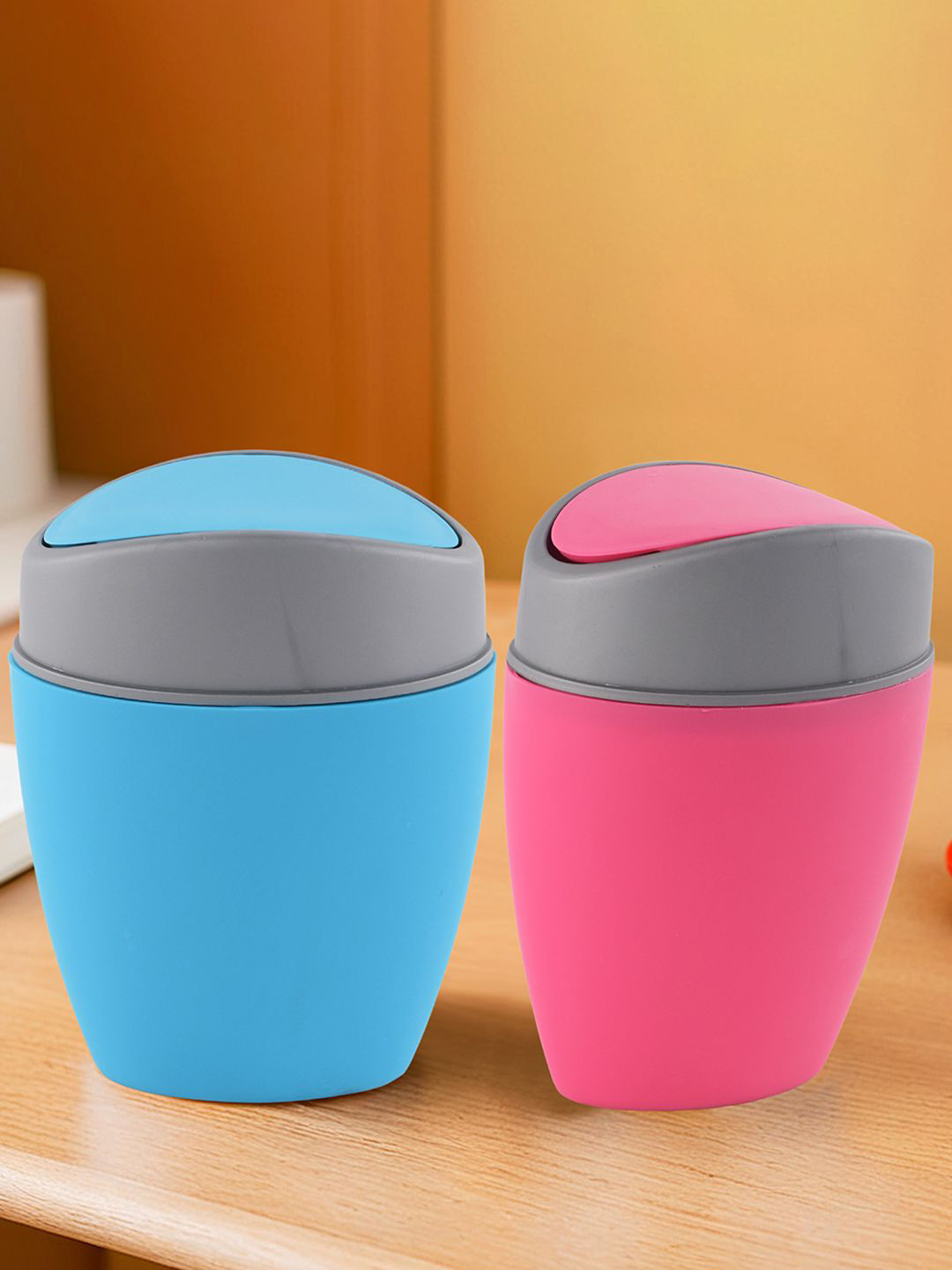 Kuber Industries 2 Pcs Blue & Pink Portable Mini Dustbin With Swing Lid- 2.5 L Each