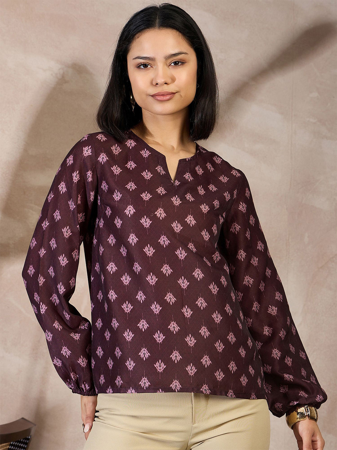 all about you Floral Printed Notch Neck Top
