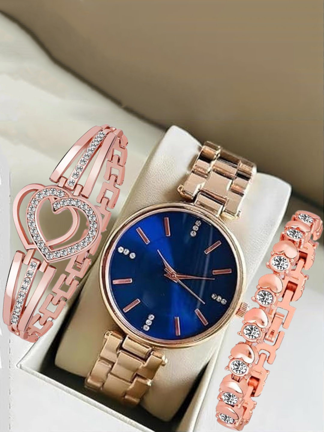 FROZIL Women Dial & Stainless Steel Straps Analogue Watch