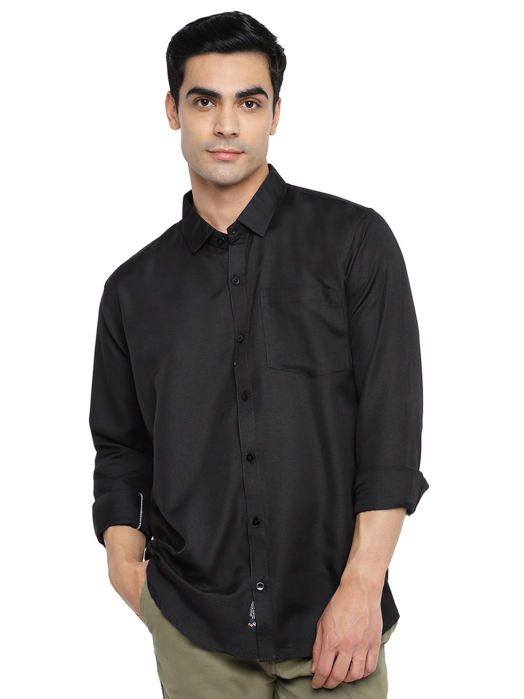 HASINI FASHION Men Comfort Fit Solid Spread Collar Casual Shirt