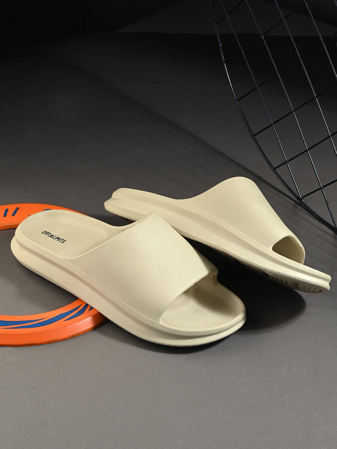 OFF LIMITS PLAYA Men Sliders