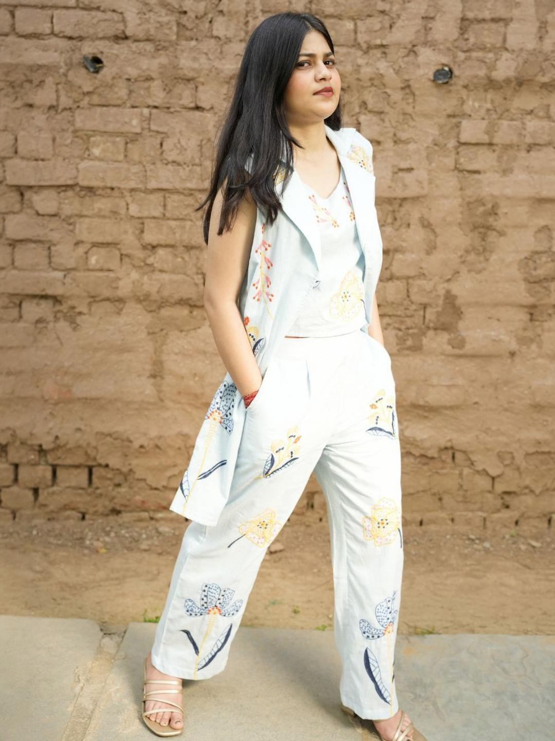 Uttaraa Women Printed Cotton Co-Ord Set with Sleeveless Jacket